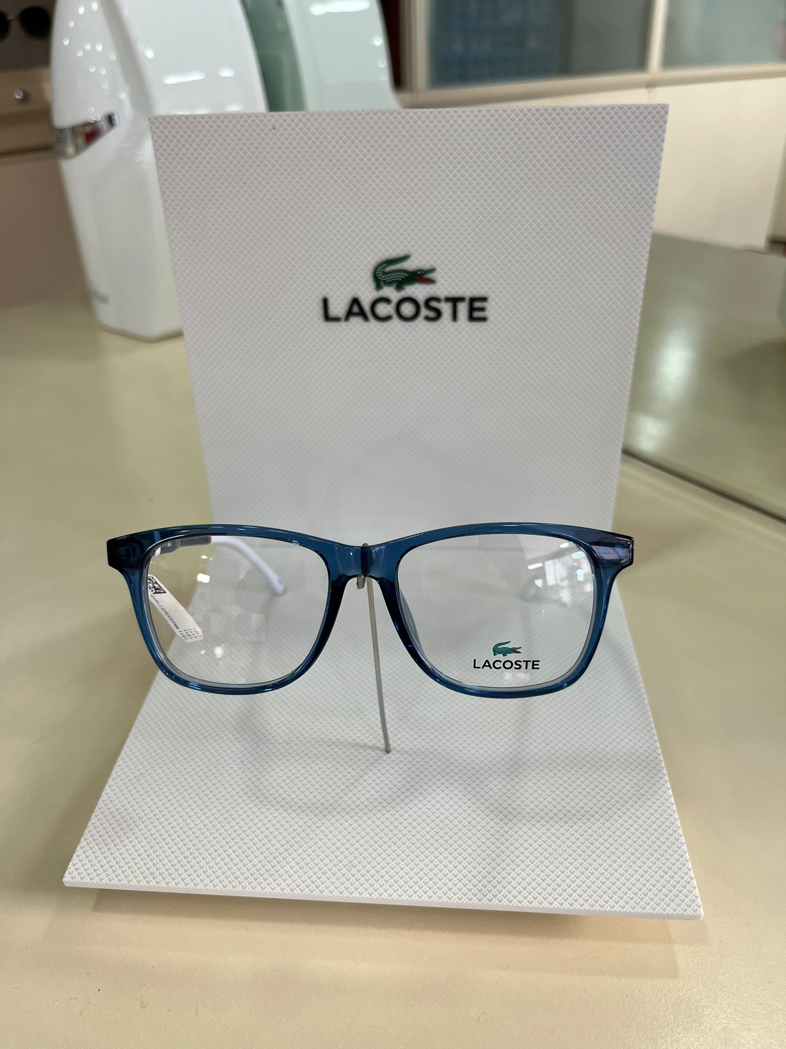 Bucak Gözlük - Ceren Optik