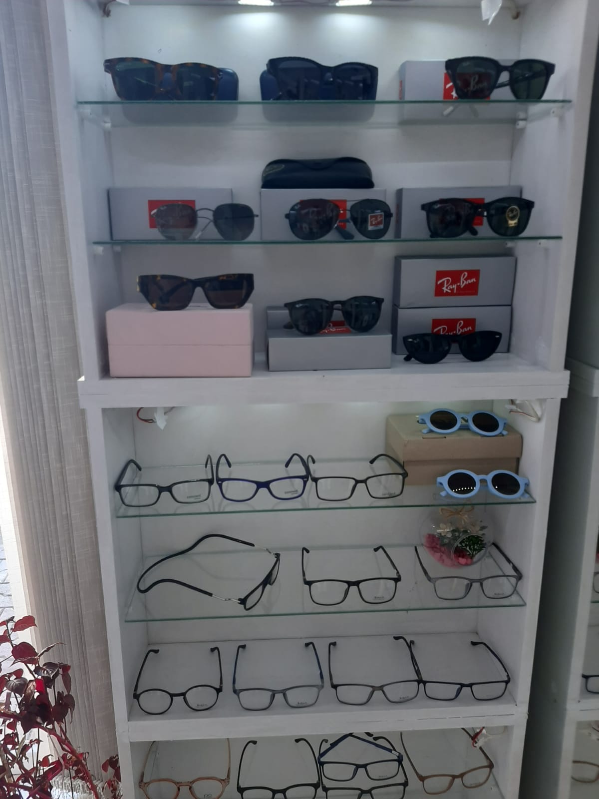 Bucak Gözlük Servet Optik