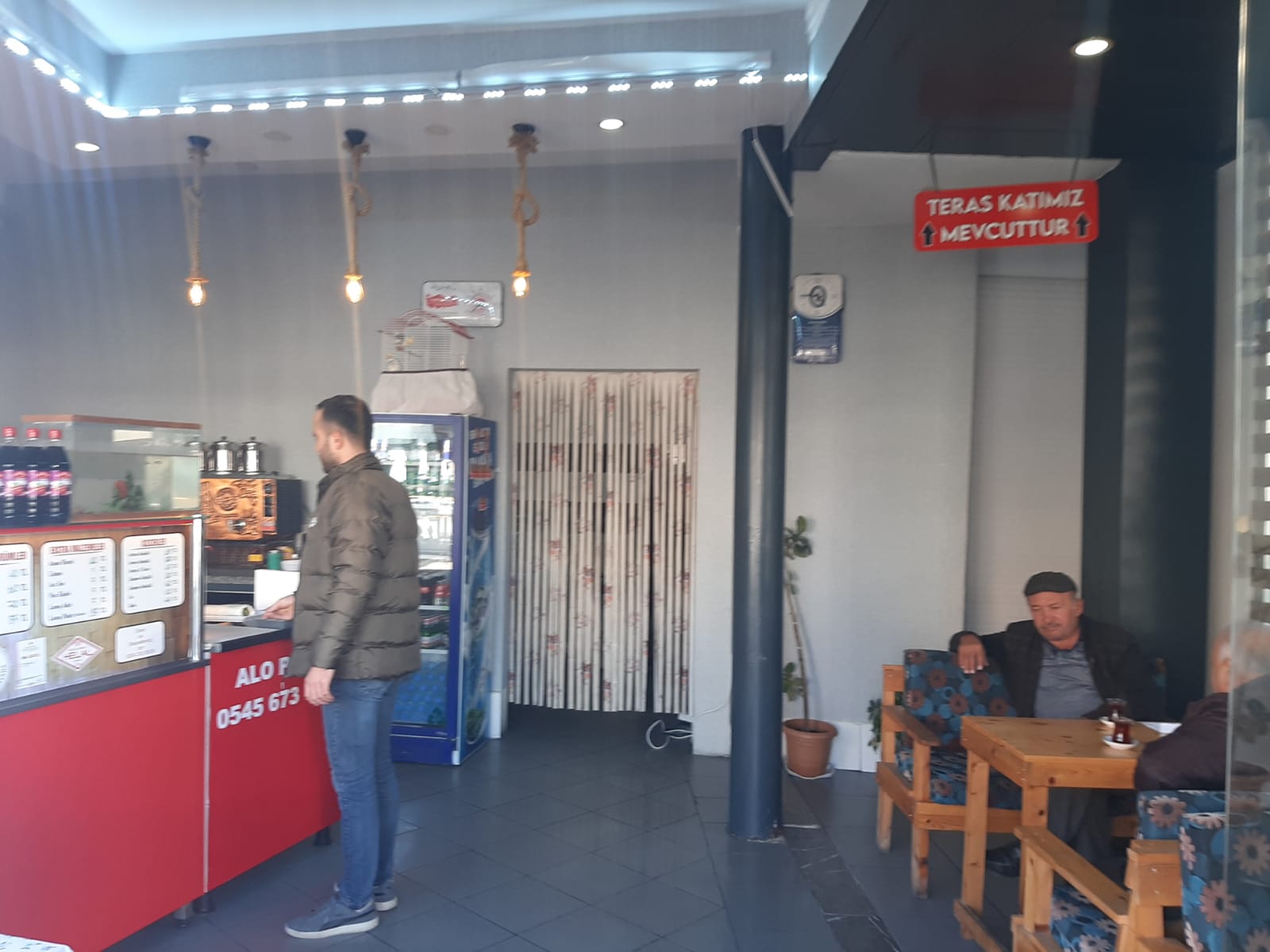 Bucak Çiğ Köfte - Adıyaman Çiğ Köftecisi Ayhan Usta