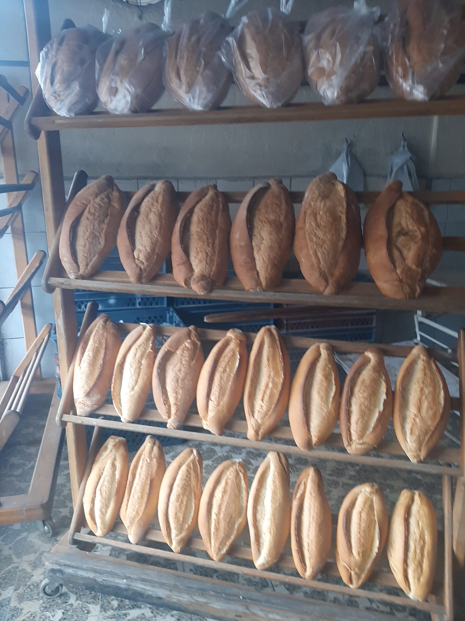 Karamanlı Ekmek Fırın - Kardeşler Taş Fırın